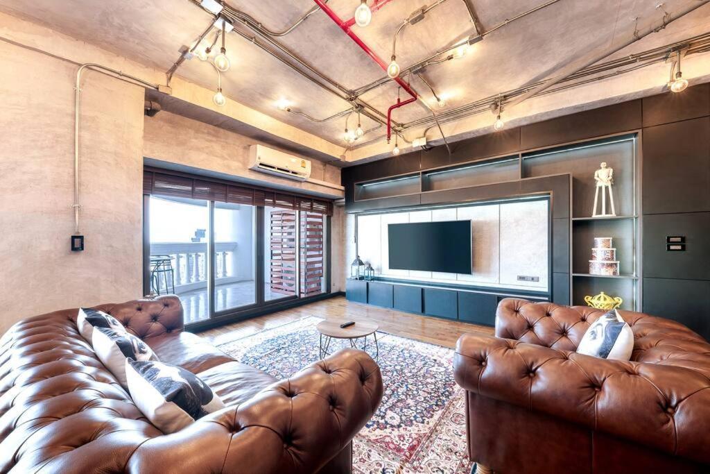 Loft Style Skyline 100 Sq.m. *
