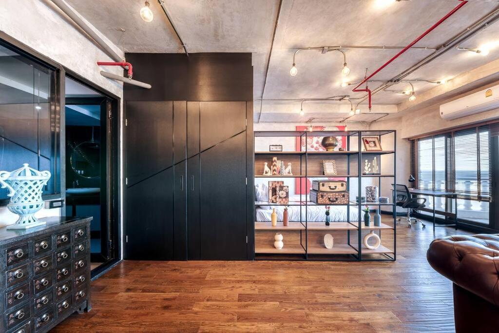 Loft Style Skyline 100 Sq.m. * Bangkok