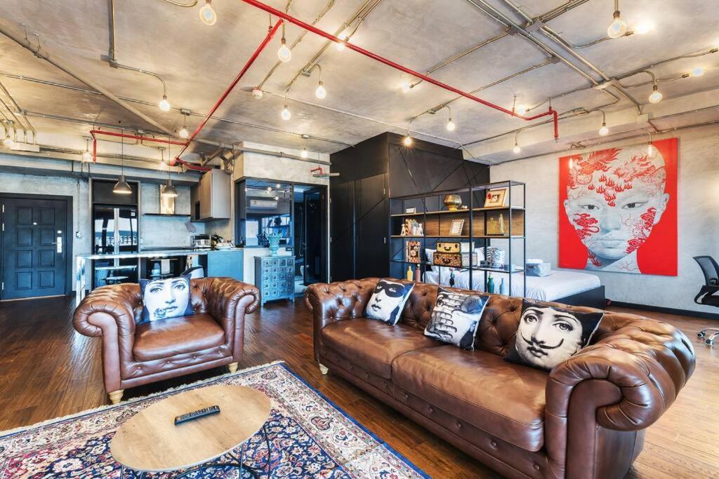Apartment Loft Style Skyline 100 Sq.m.