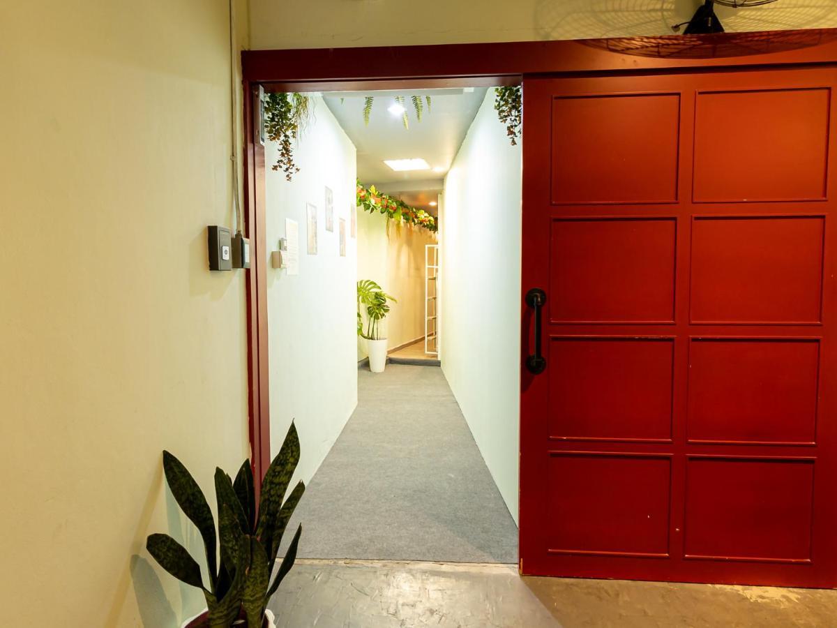 Khao San Social Capsule Hostel *