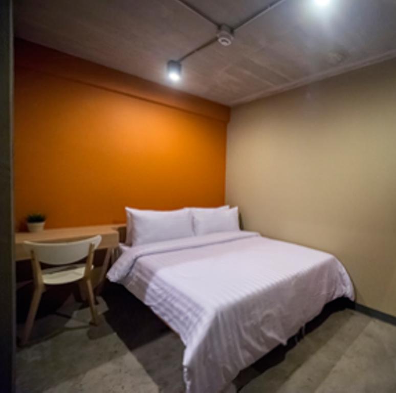 Siam Mitr Hostel *