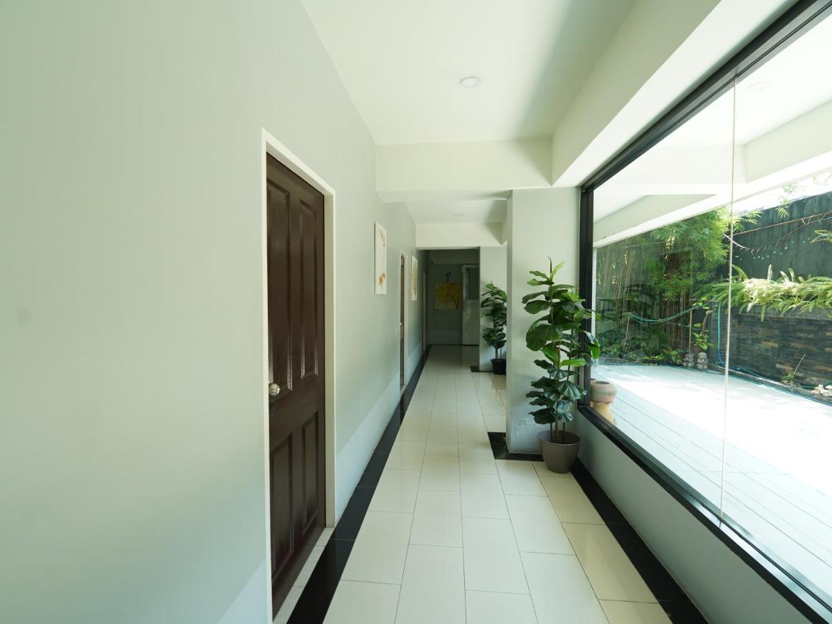 Roomquest Don Mueang Airport Hotel