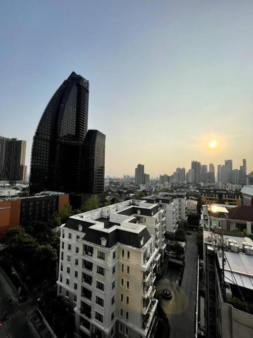 Ultra Luxury Pangsapuri Bangkok