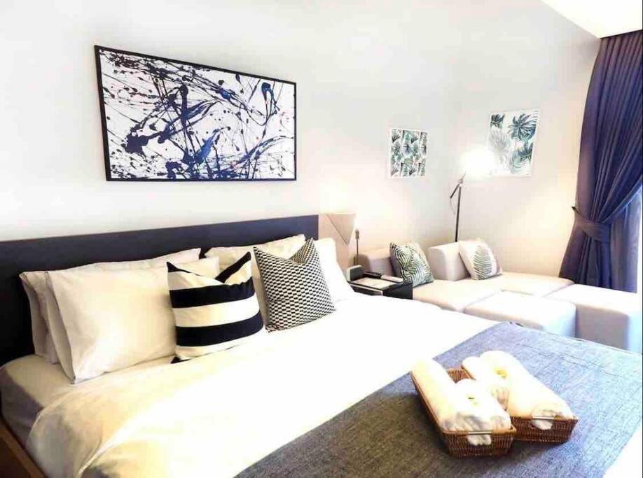 Stylish 1 Bedroom, Pool,bts Asok, Sukhumvit * Bangkok