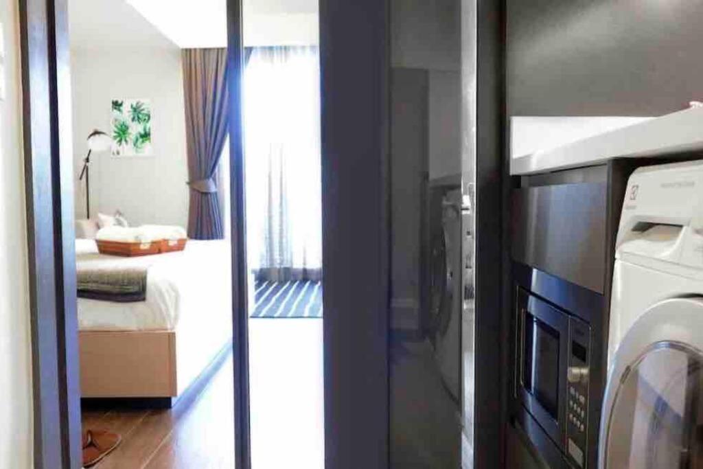 Apartment Stylish 1 Bedroom, Pool,bts Asok, Sukhumvit Bangkok