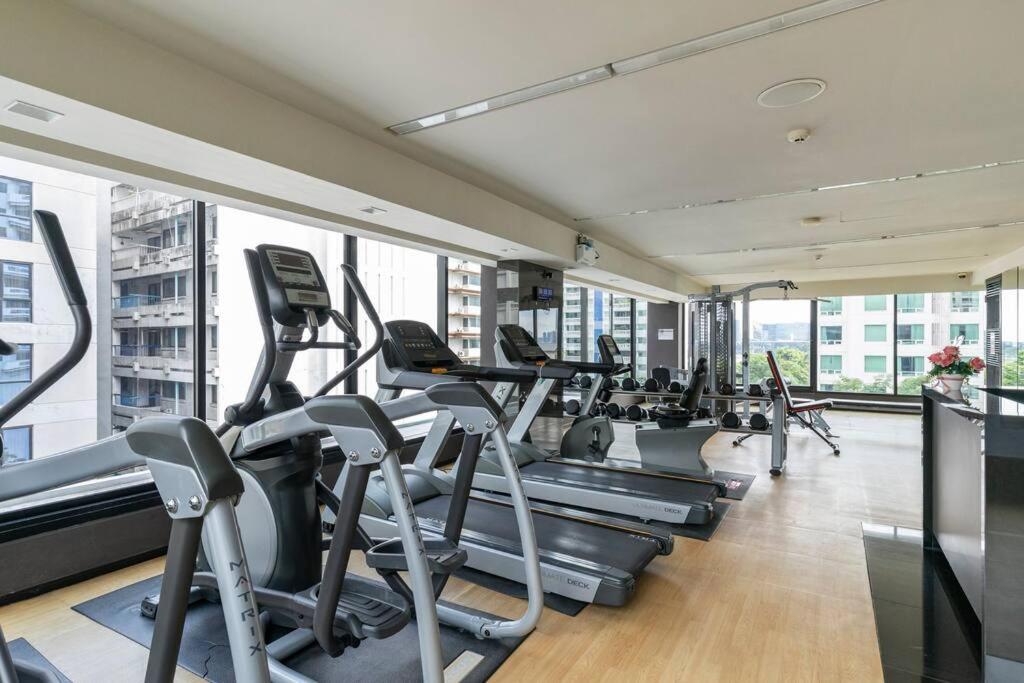Apartment Stylish 1 Bedroom, Pool,bts Asok, Sukhumvit *