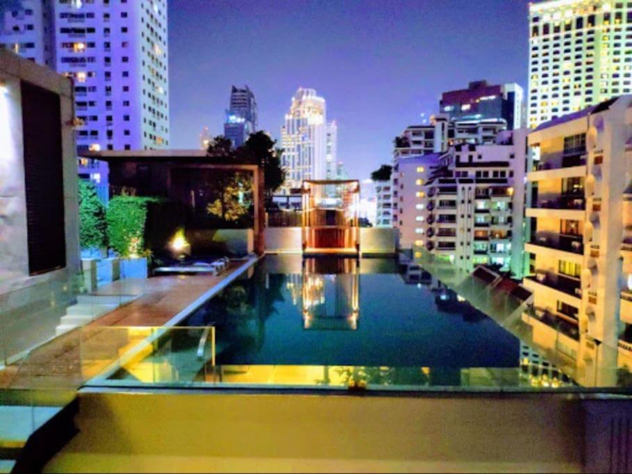 Stylish 1 Bedroom, Pool,bts Asok, Sukhumvit *