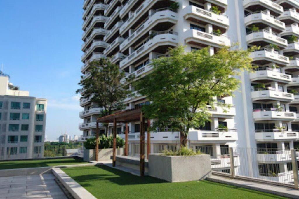 Apartment Stylish 1 Bedroom, Pool,bts Asok, Sukhumvit *