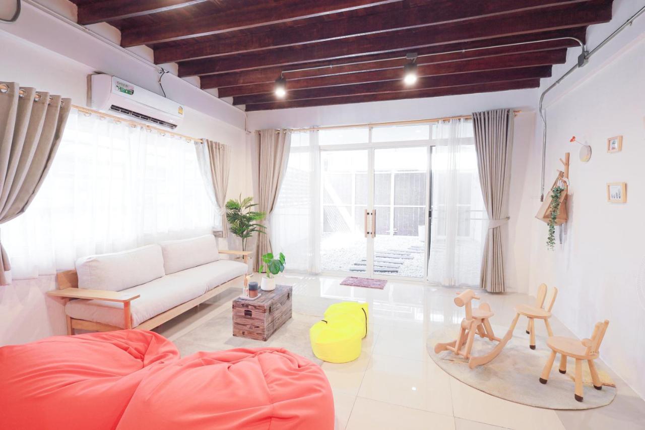 Vila Ratchada Retreat 2