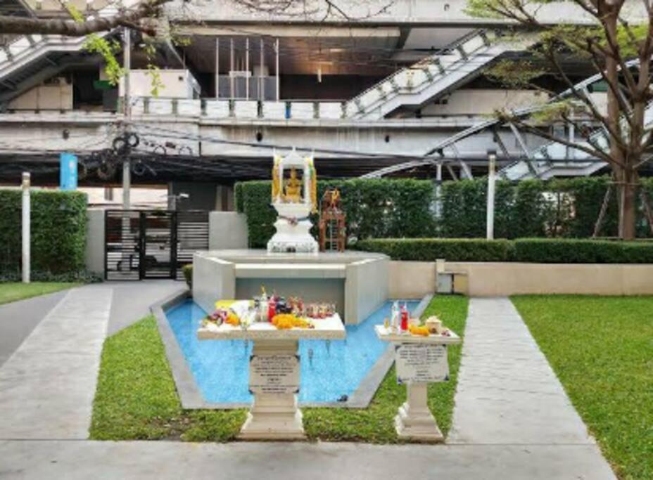 High-class 2bed Skyview Just 1-step From Bts Onnut Apartment *