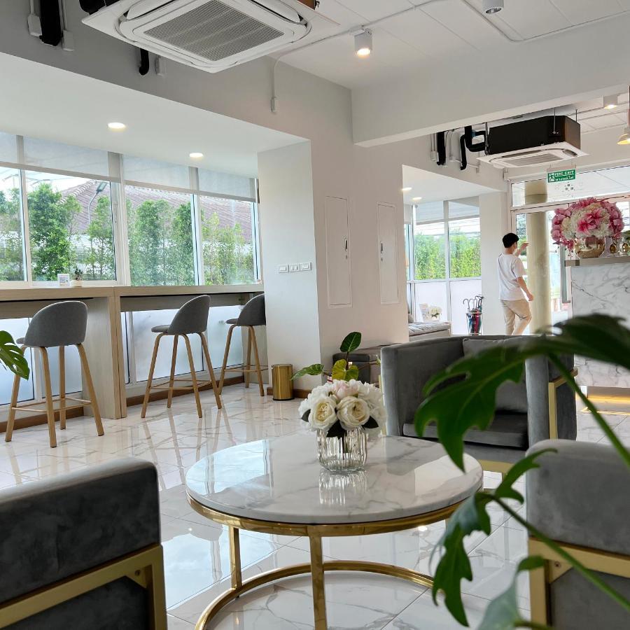Golden Nest Suvarnabhumi Hotel