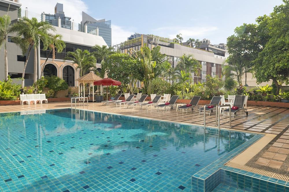 Grand President Hotel 4*