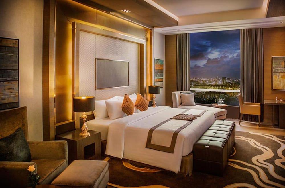 The Grand Fourwings Convention 5* Bangkok