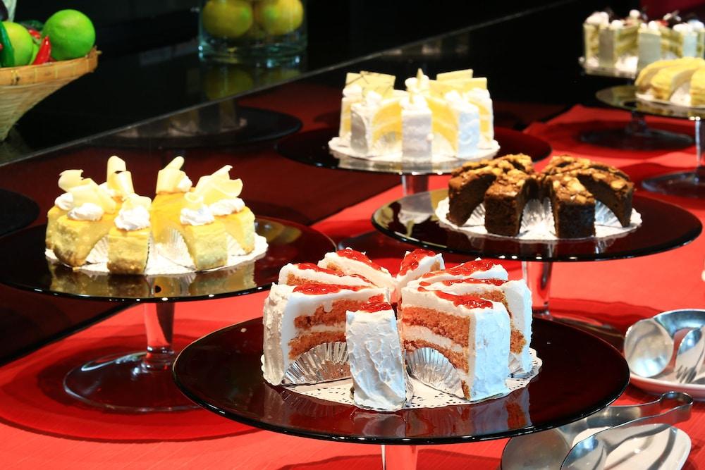 Hotel Amaranth Suvarnabhumi 5*