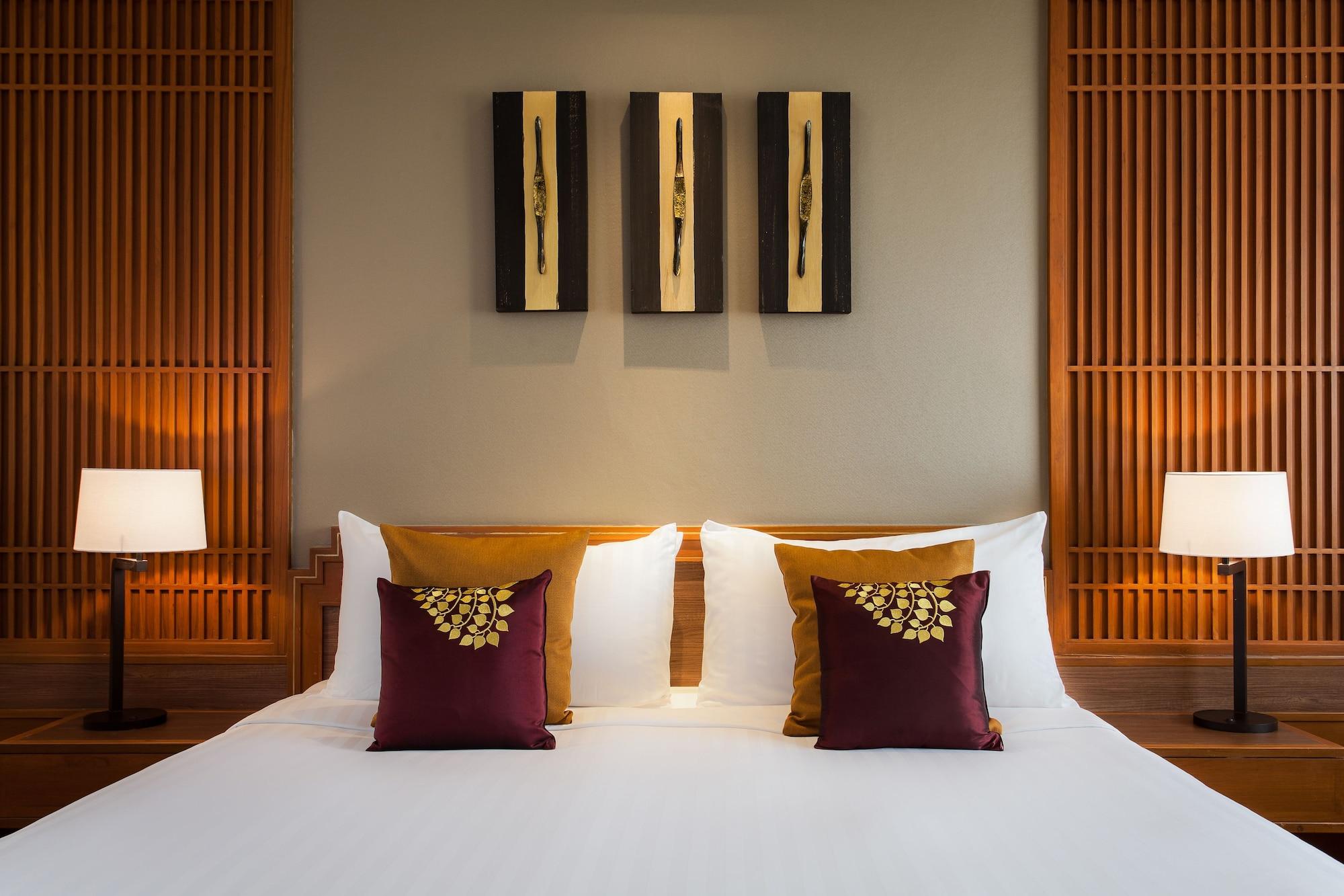 Amari Don Muang Airport Hotel 5*