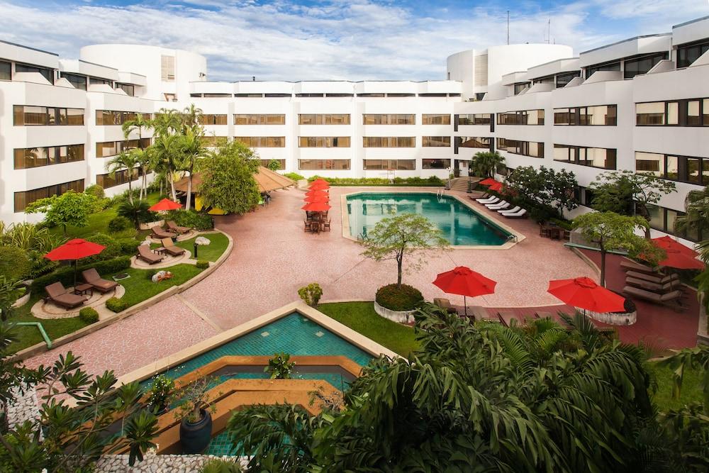 Amari Don Muang Airport 5*