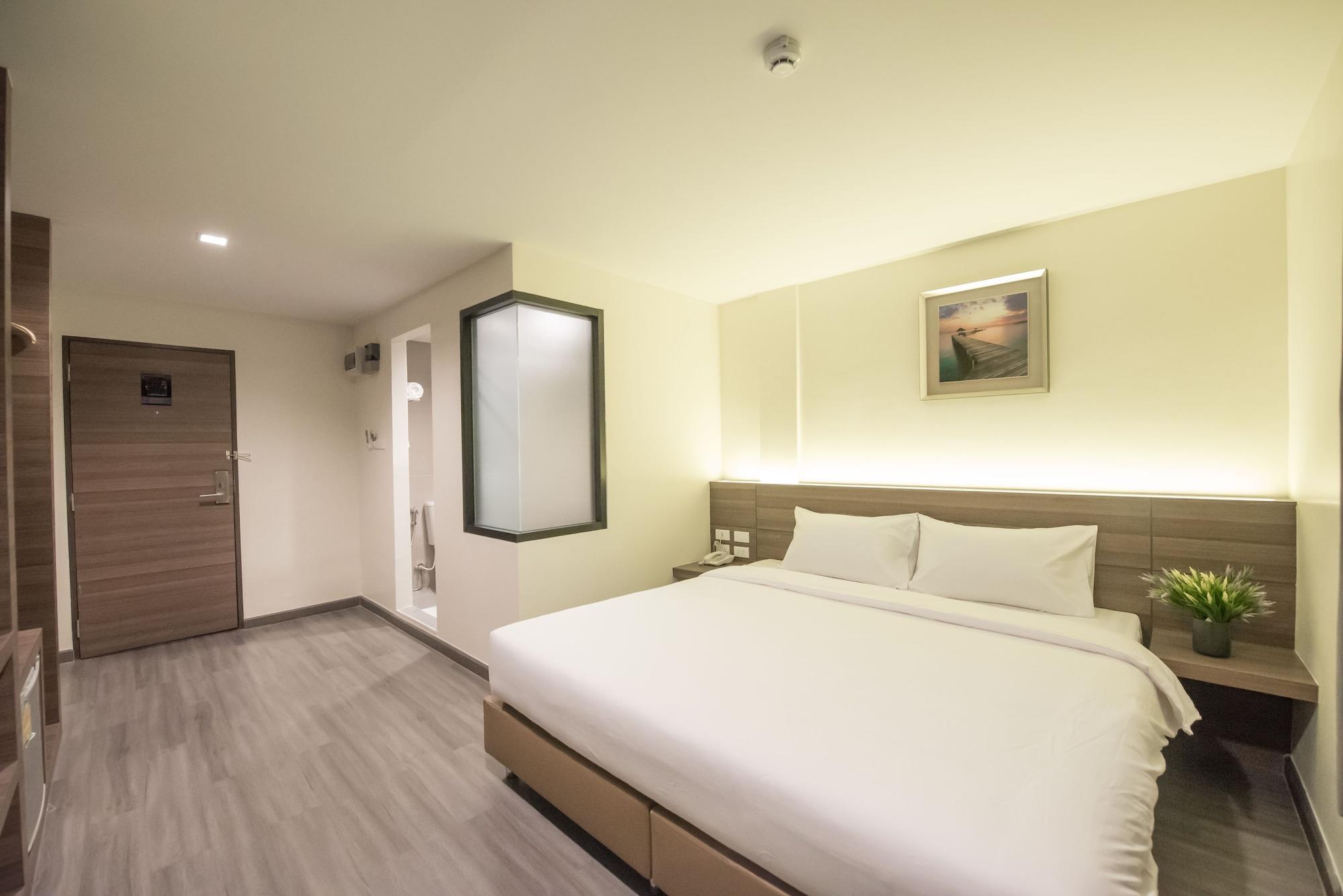 Sovereign Group At Pratunam Hotel