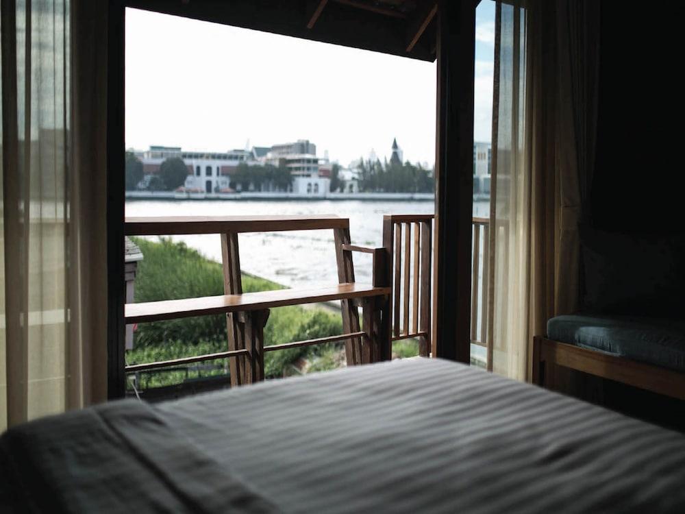 Chann Noi Hotel 3*