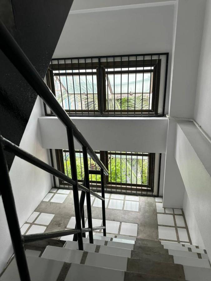 Hostel Donmueang Station *