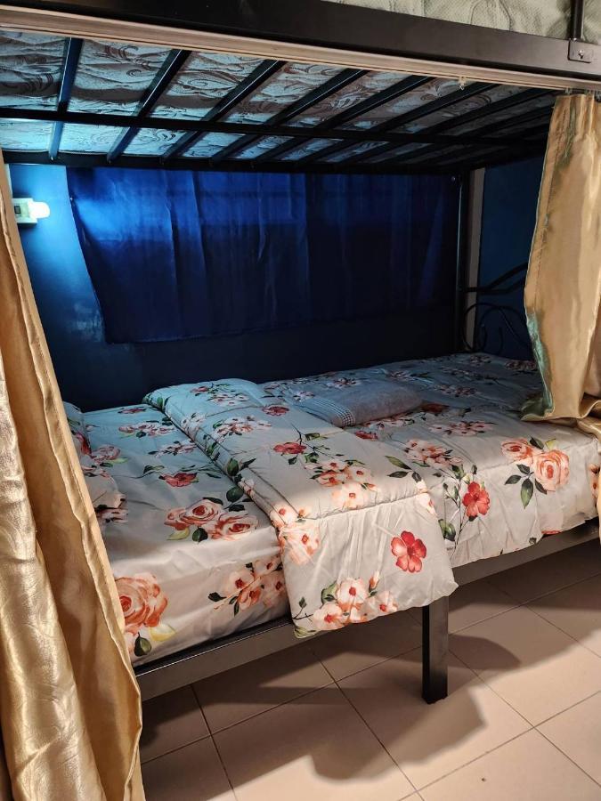 Khaosan Pearl Hostel