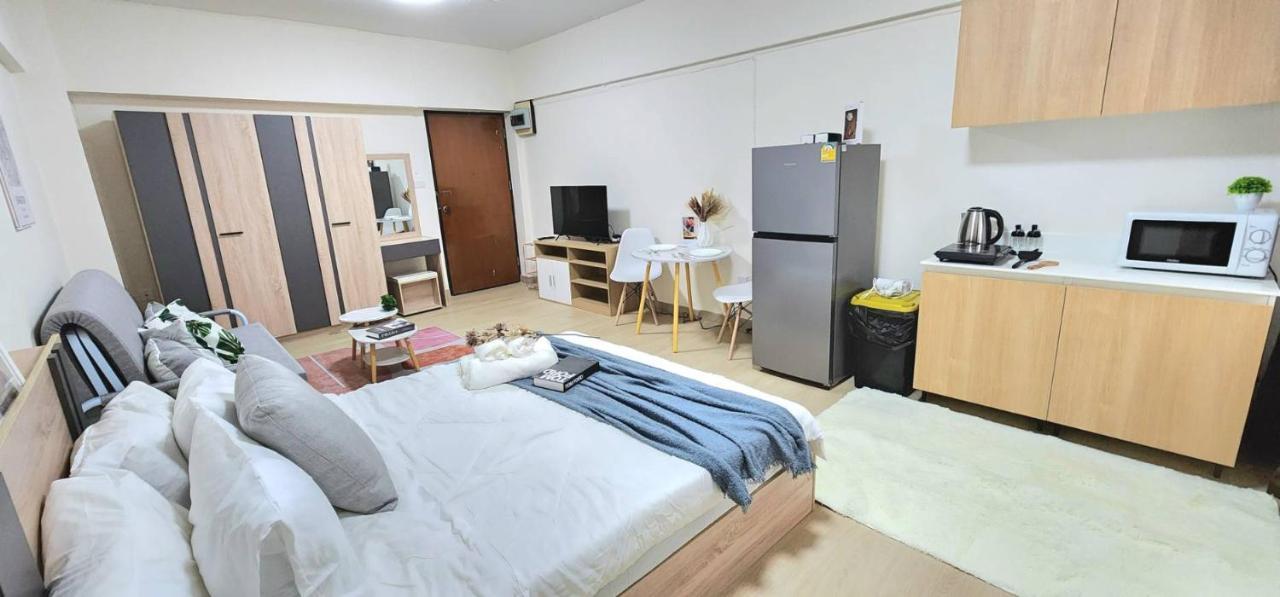 New Renovated Near Dmk/bts/impact/government Bed & Breakfast *