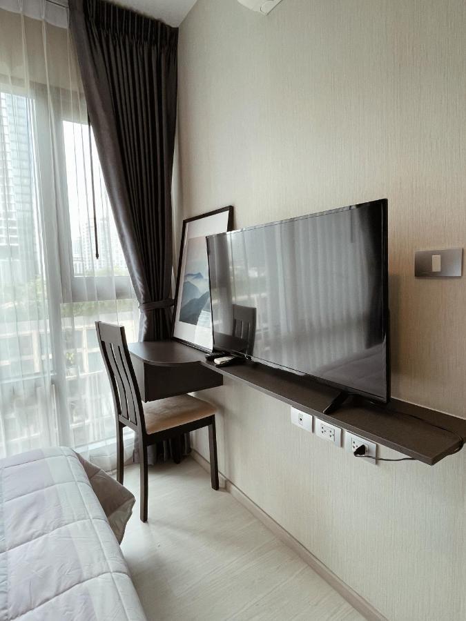 Luxurious Downtown W/train Access Appartement Bangkok