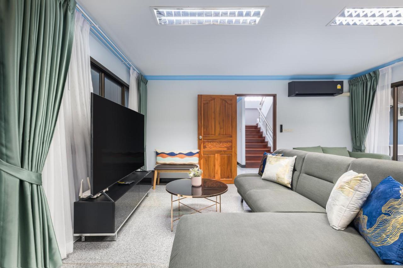 Vakantiehuis Rooftop Paradise Newly Built 900meters To Chidlombts And Central World Free Airport Pickup