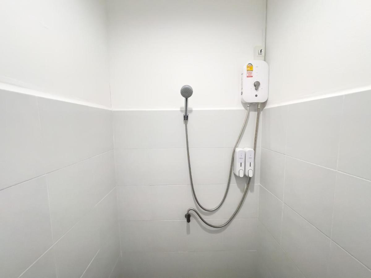 Transit Donmueang Airport Hostel