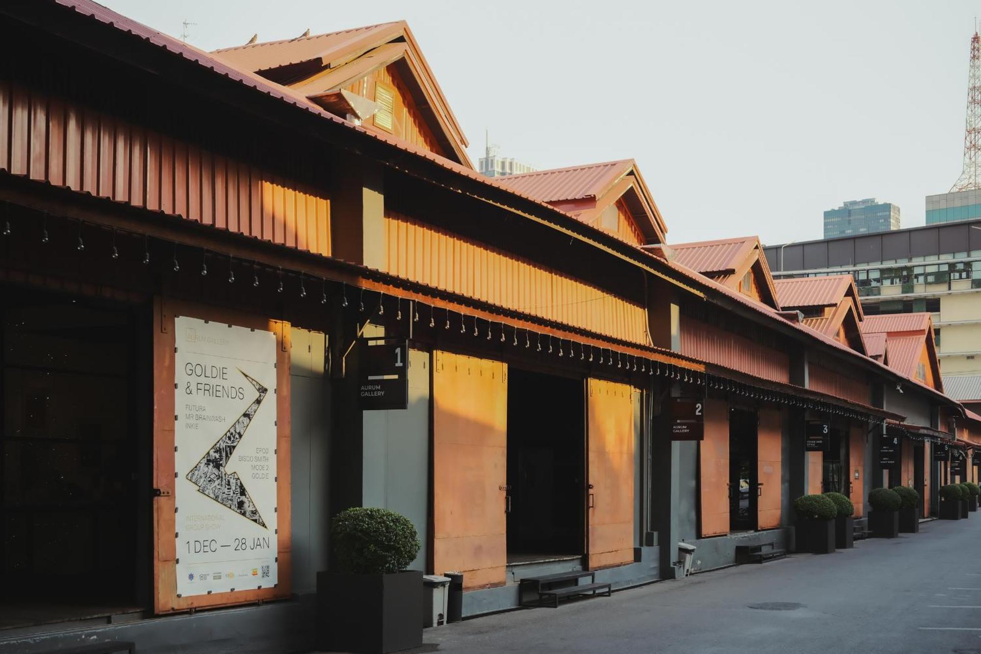 Apartment 2br Stylist Rare Find China Town Bangkok
