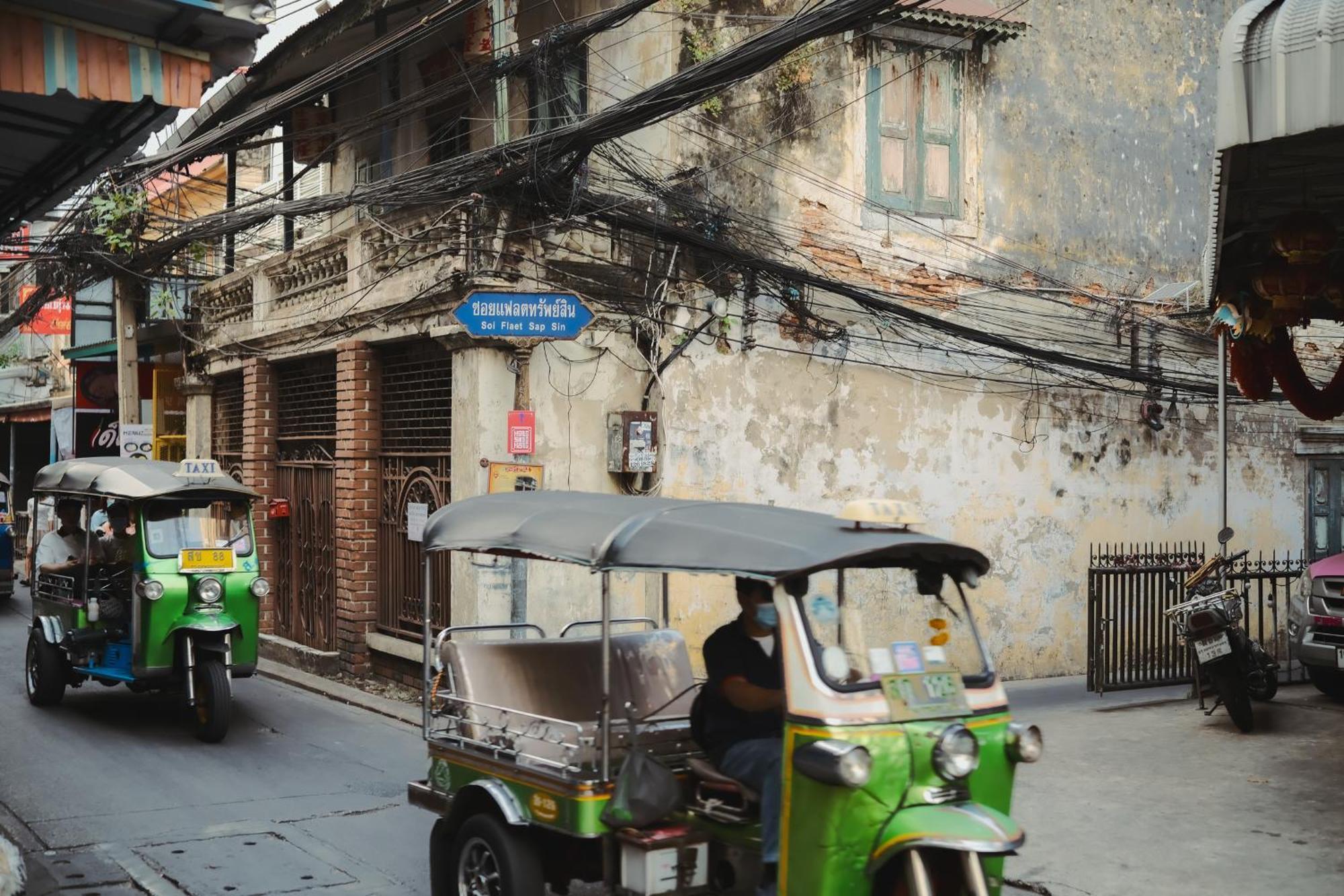 2br Stylist Rare Find China Town Bangkok