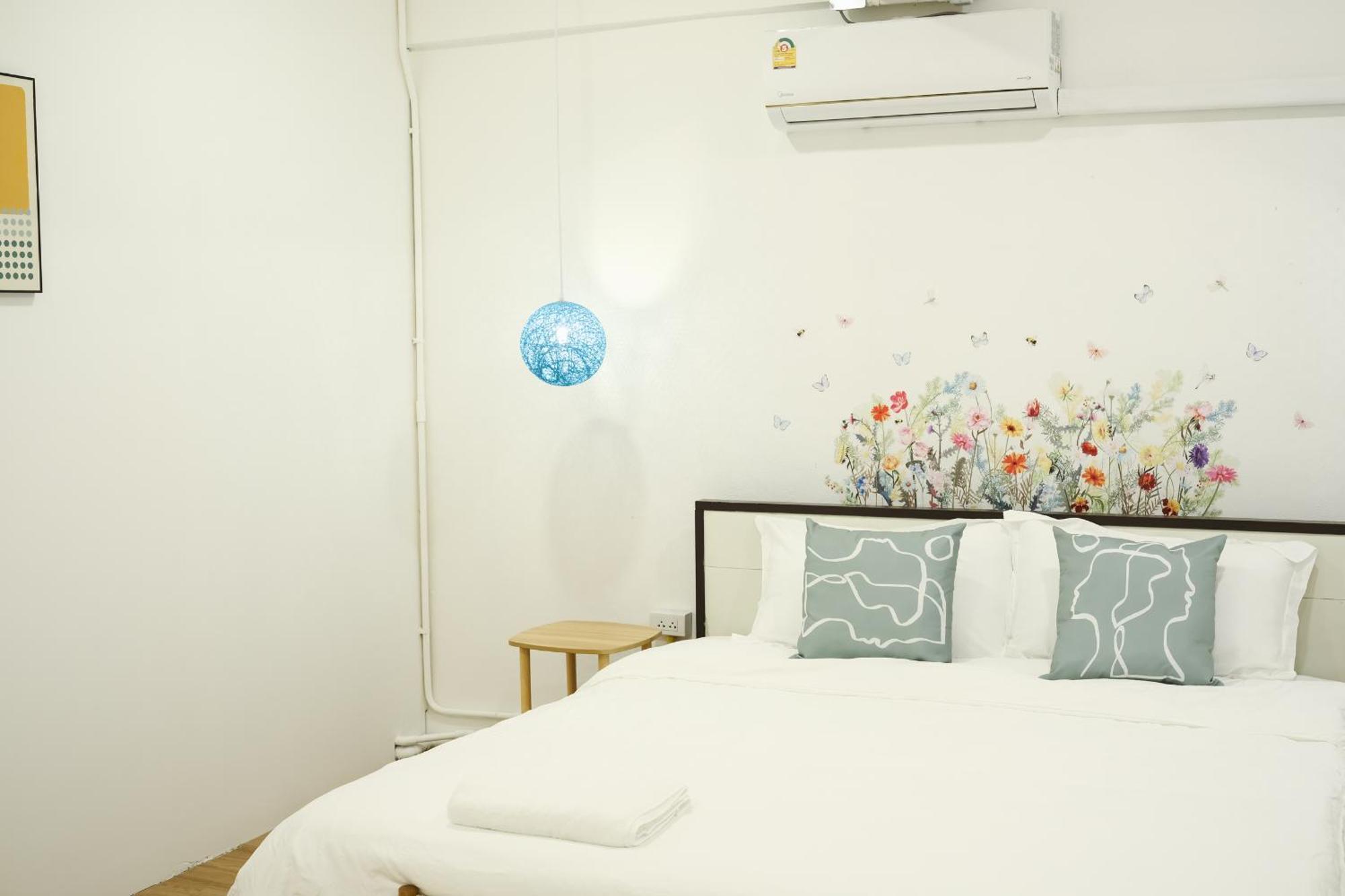 2br Stylist Rare Find China Town