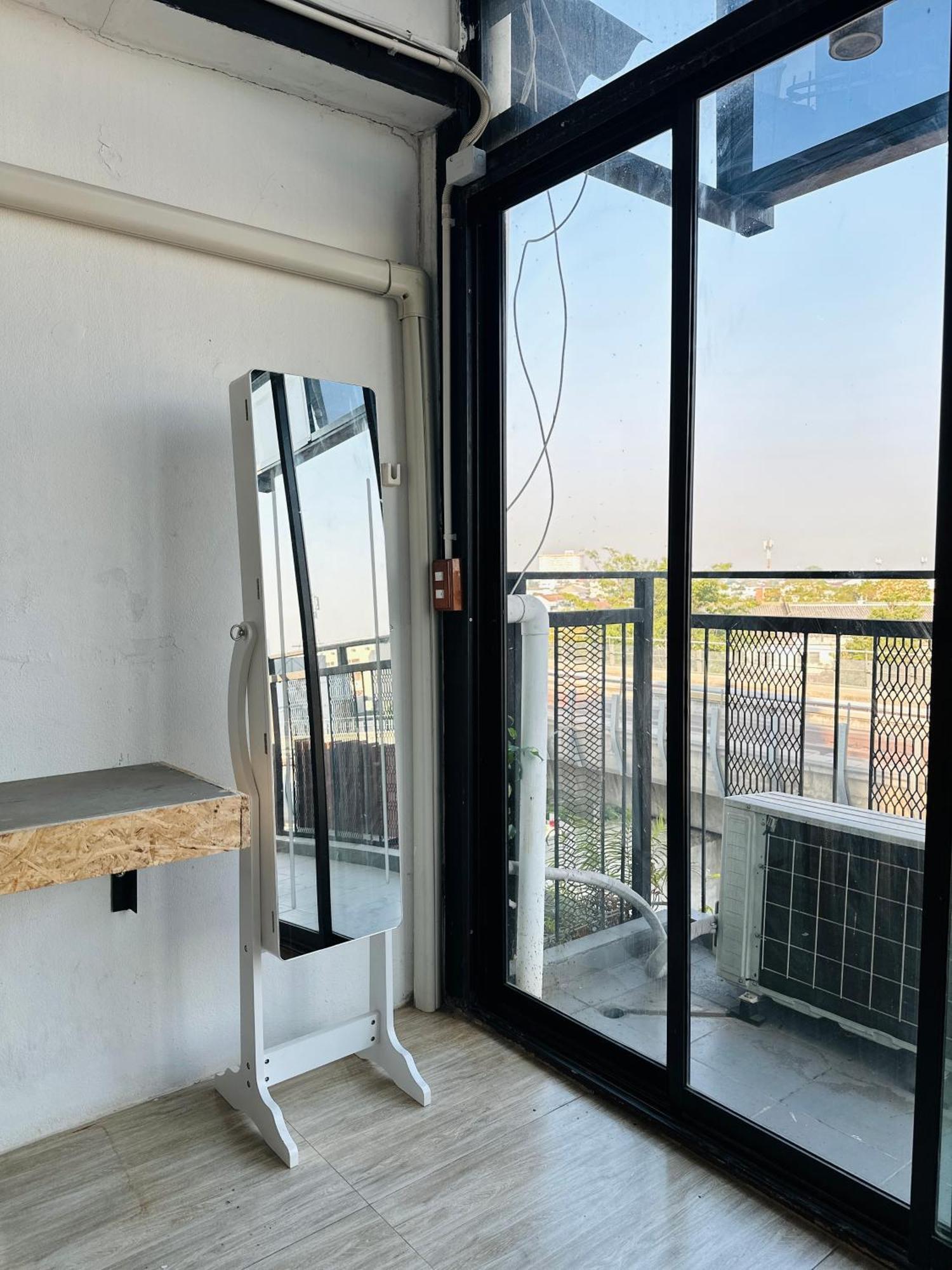 Apartment Chubby 9 *