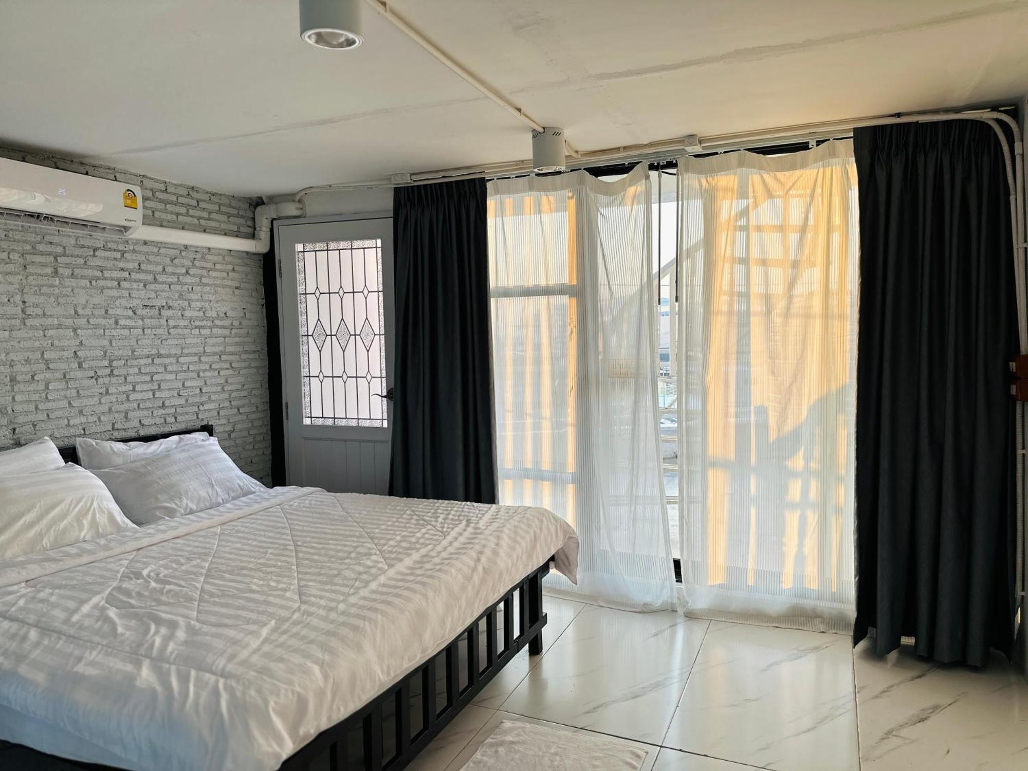 Chubby 9 Apartment Bangkok