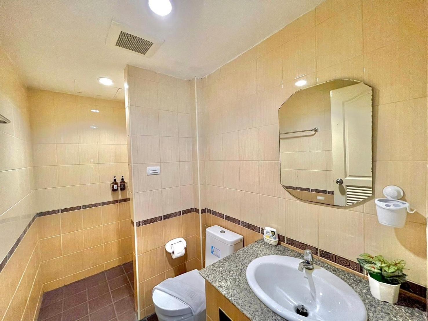 S52 Near On Nut Bts 300m*7-11 Villa *