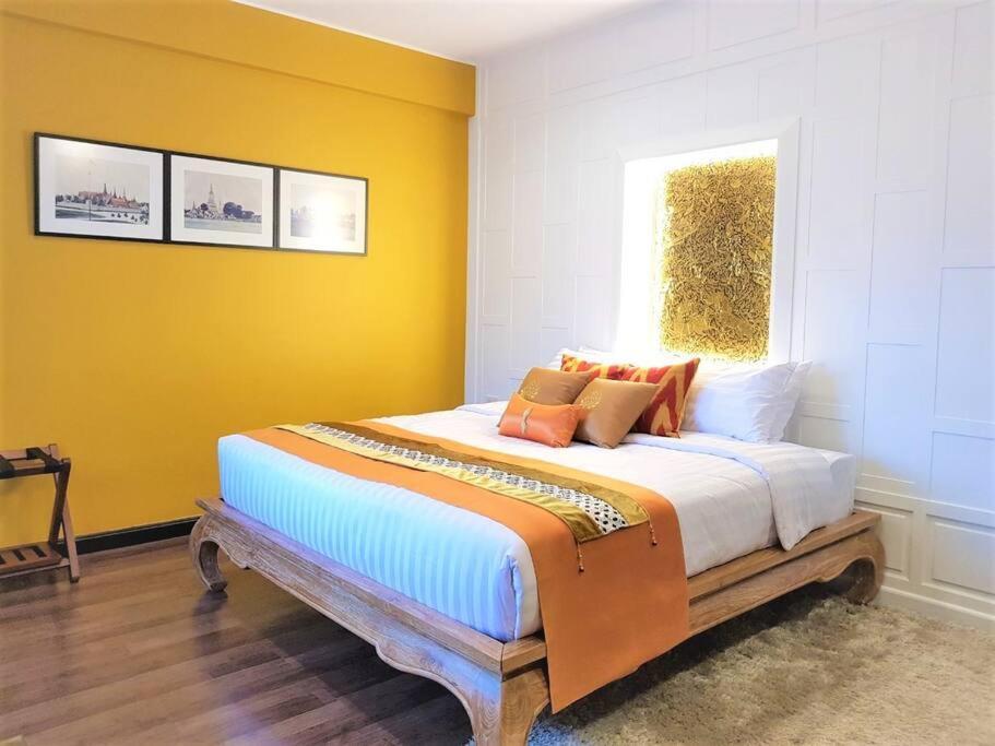 Baan Khun Nai Thonglor, Luxury Thai Vila