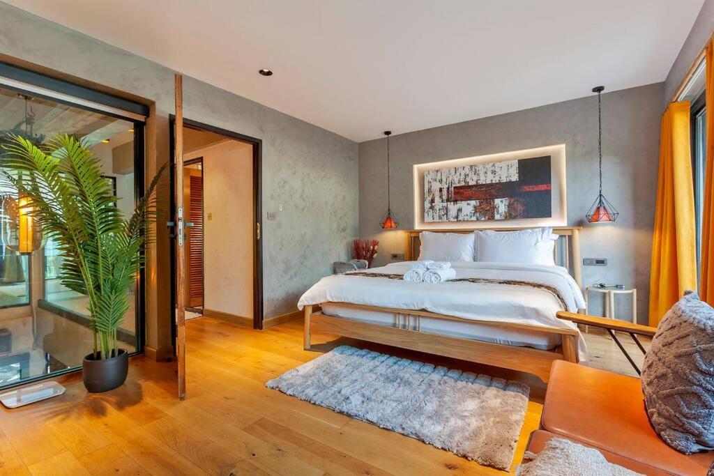 Thai Wabi-sabi Loft Bangkok