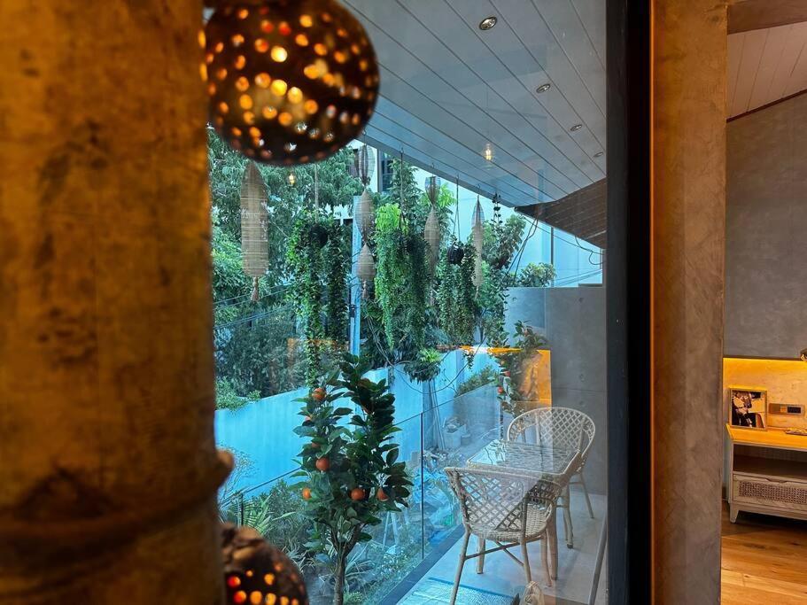 Thai Wabi-sabi Loft Bangkok
