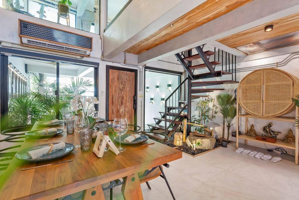 Thai Wabi-sabi Loft *