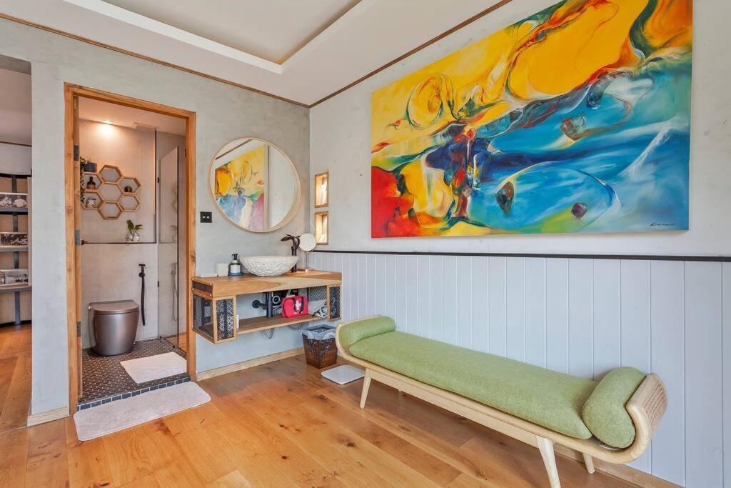 Thai Wabi-sabi Loft
