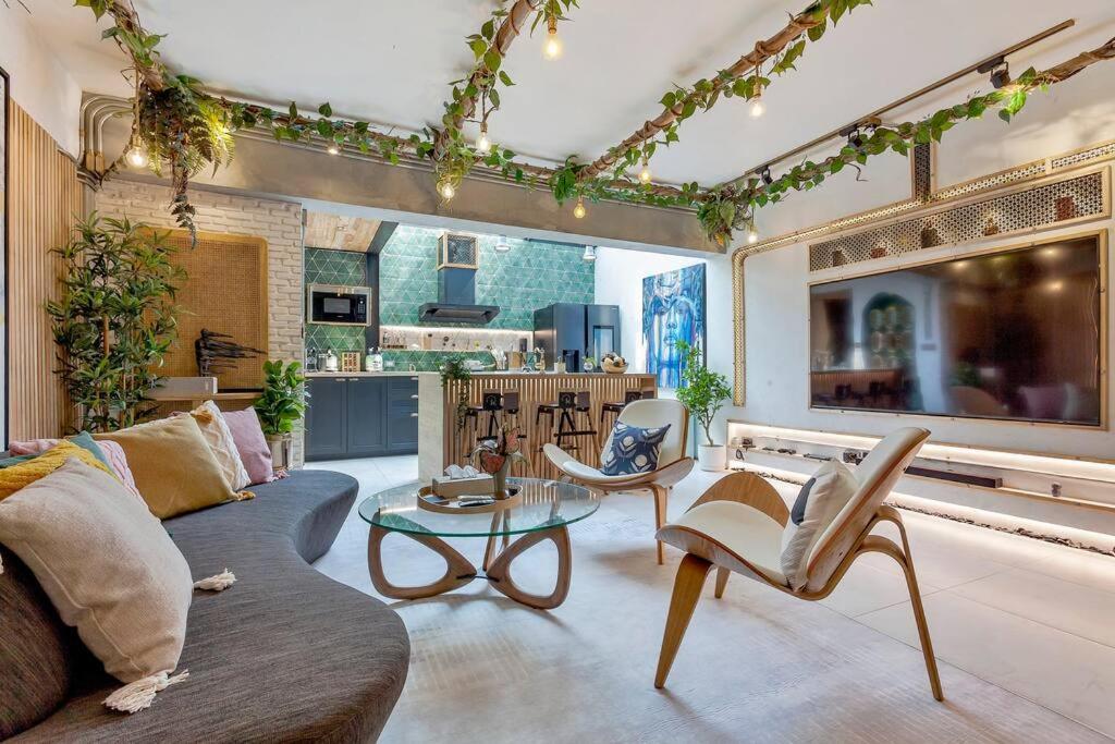 Thai Wabi-sabi Loft *