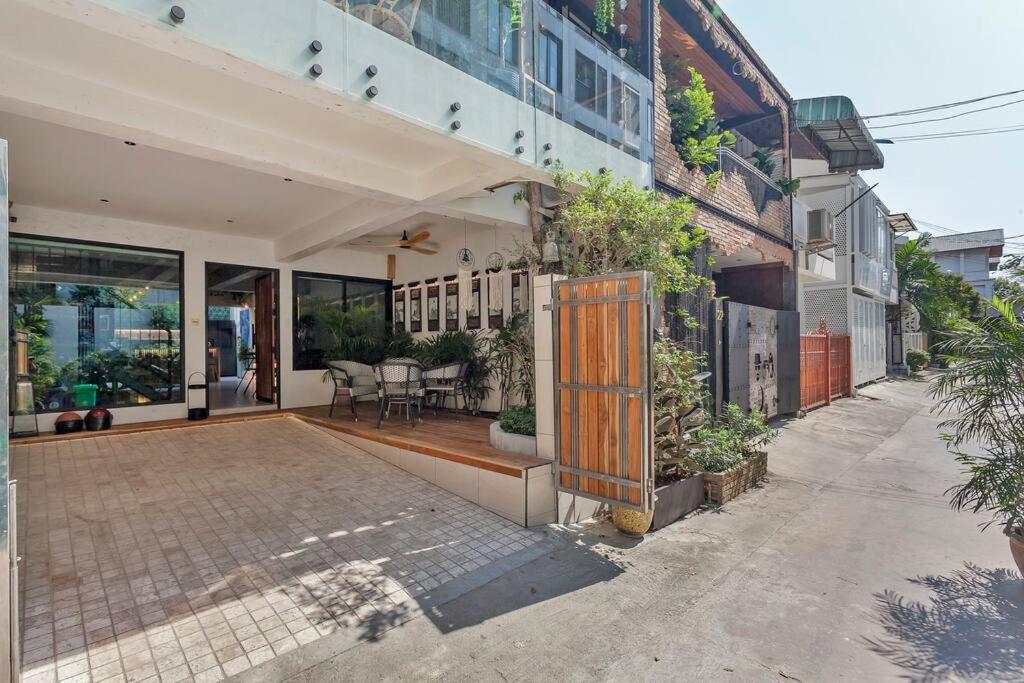 Bahay bakasyunan Thai Wabi-sabi Loft *