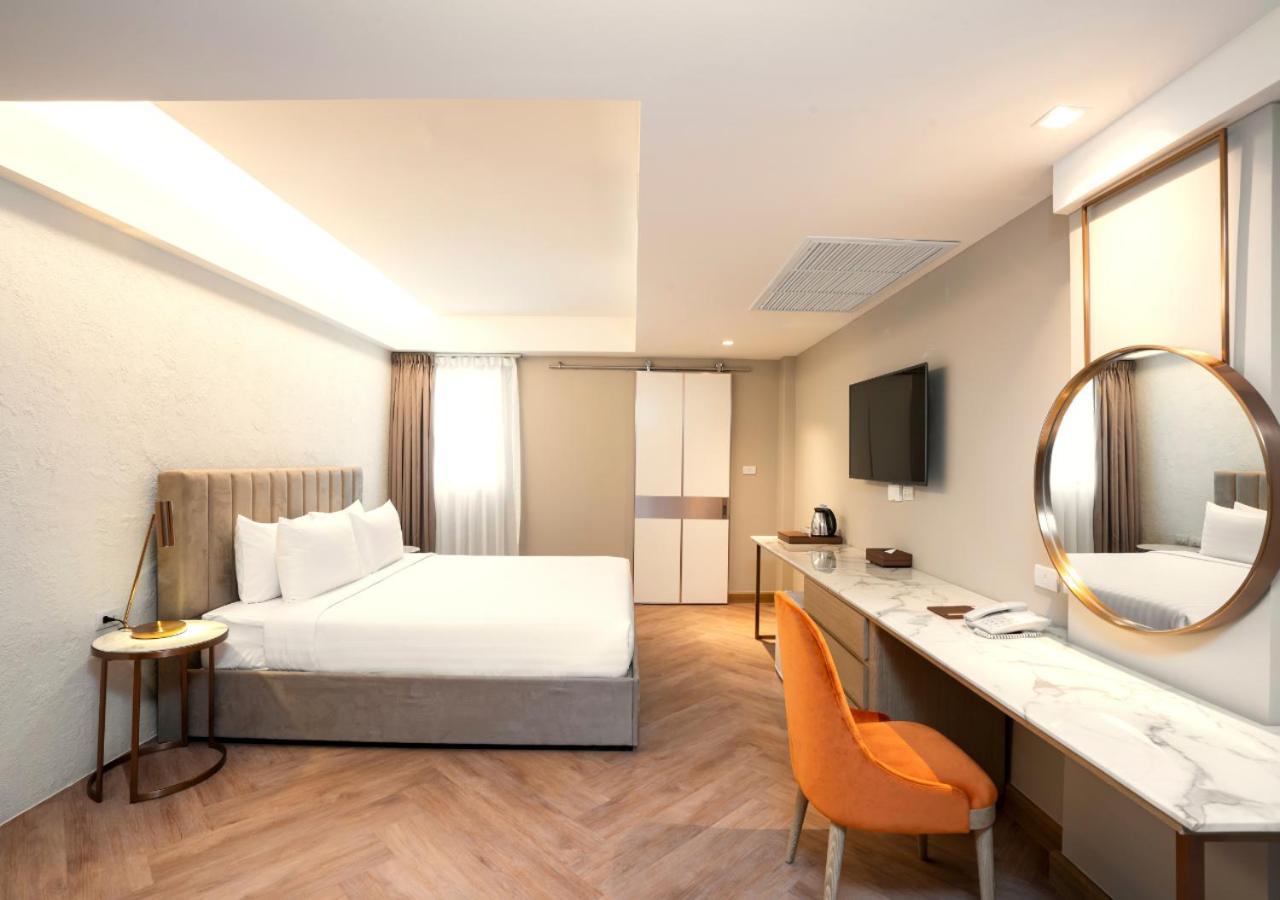 Hotel Away Riverside Kene 4*