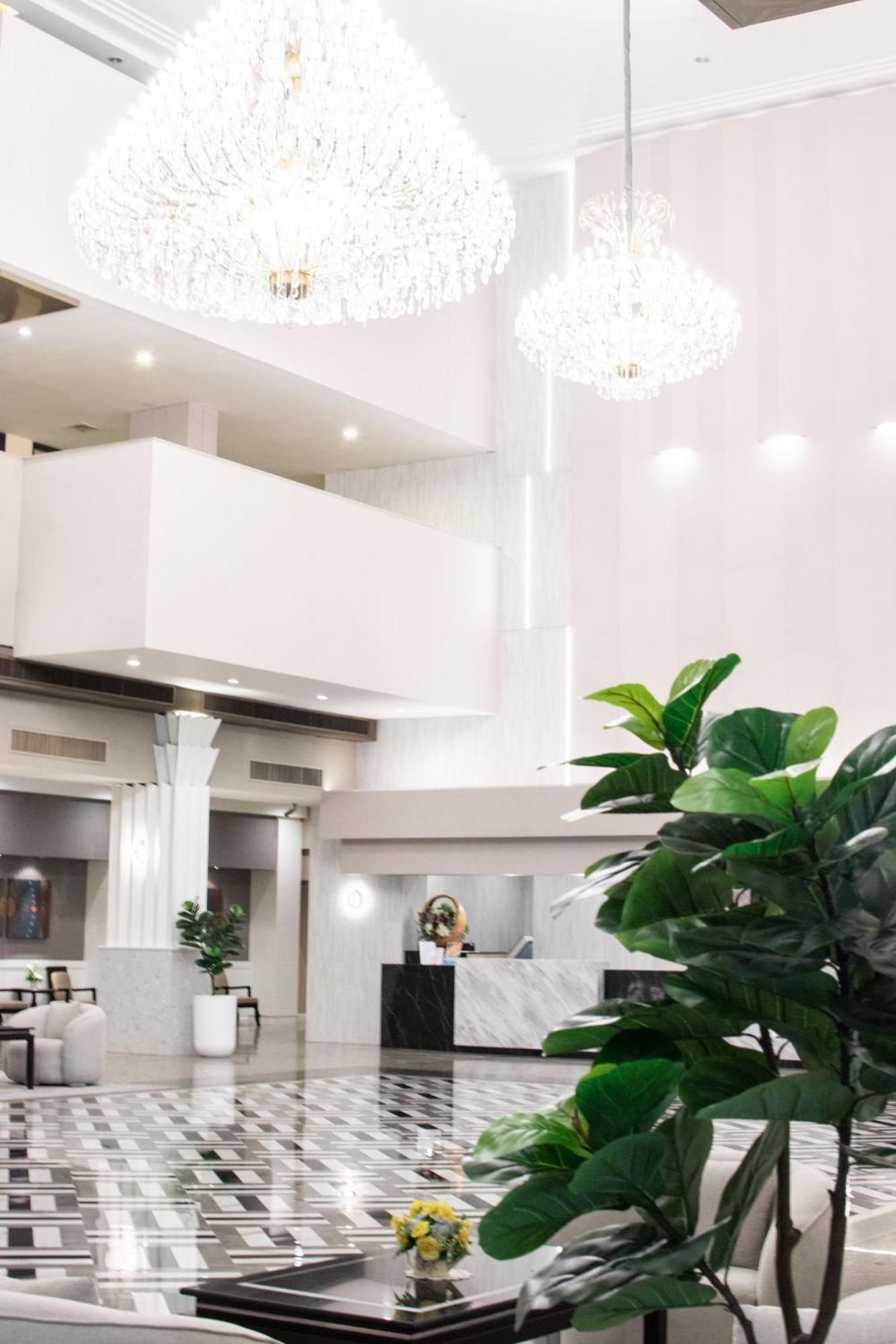 Hotel Twin Towers 5*
