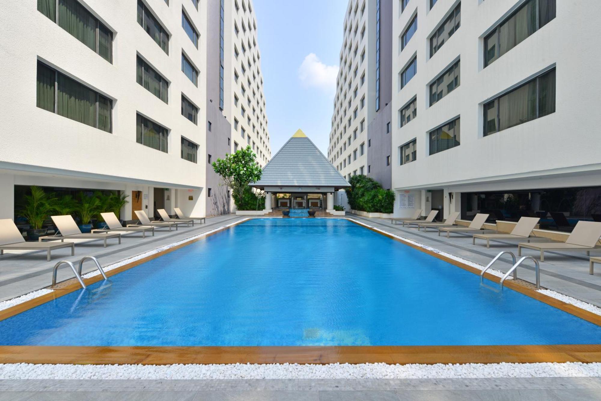 Twin Towers Hotel Bangkok