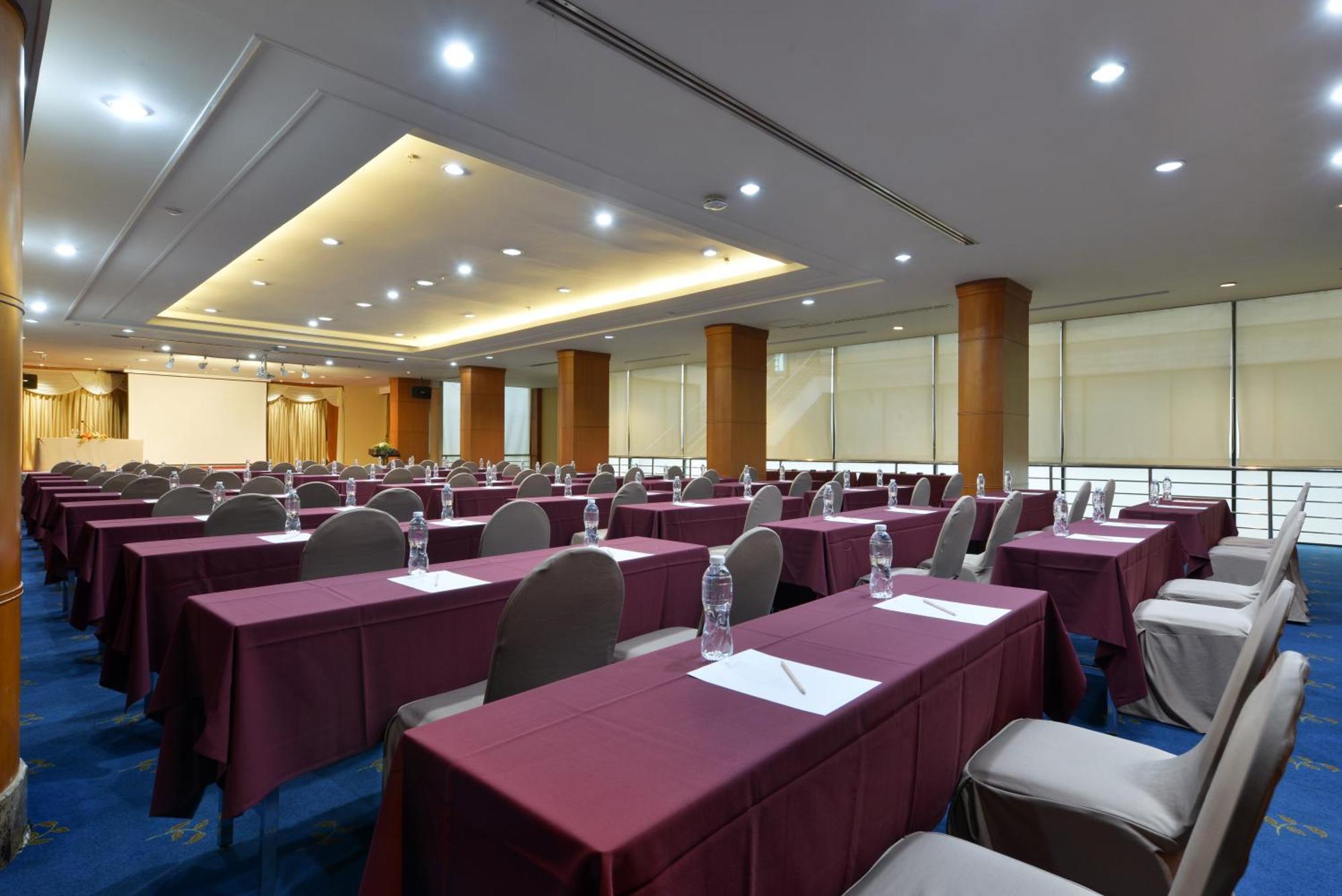 Twin Towers Hotel Bangkok