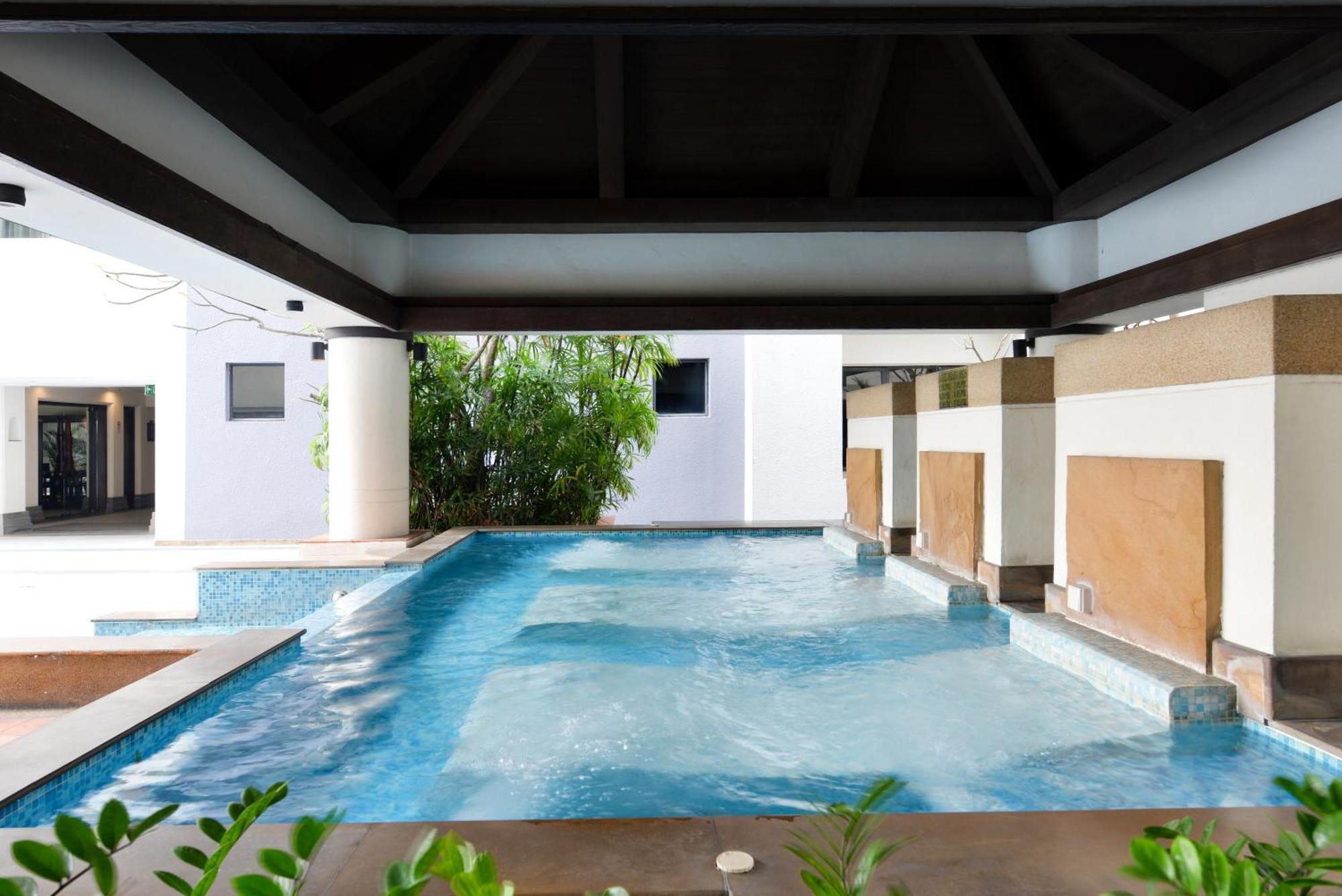 Twin Towers Hotel 5*