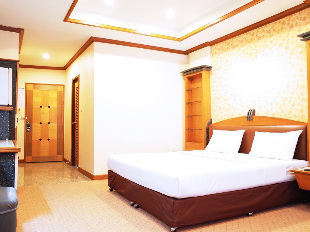 Bavana Hotel