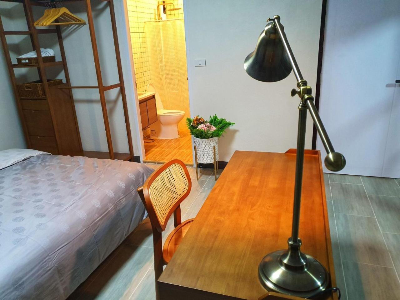 3 Bedroom Cozy Skytrain View Bkk *