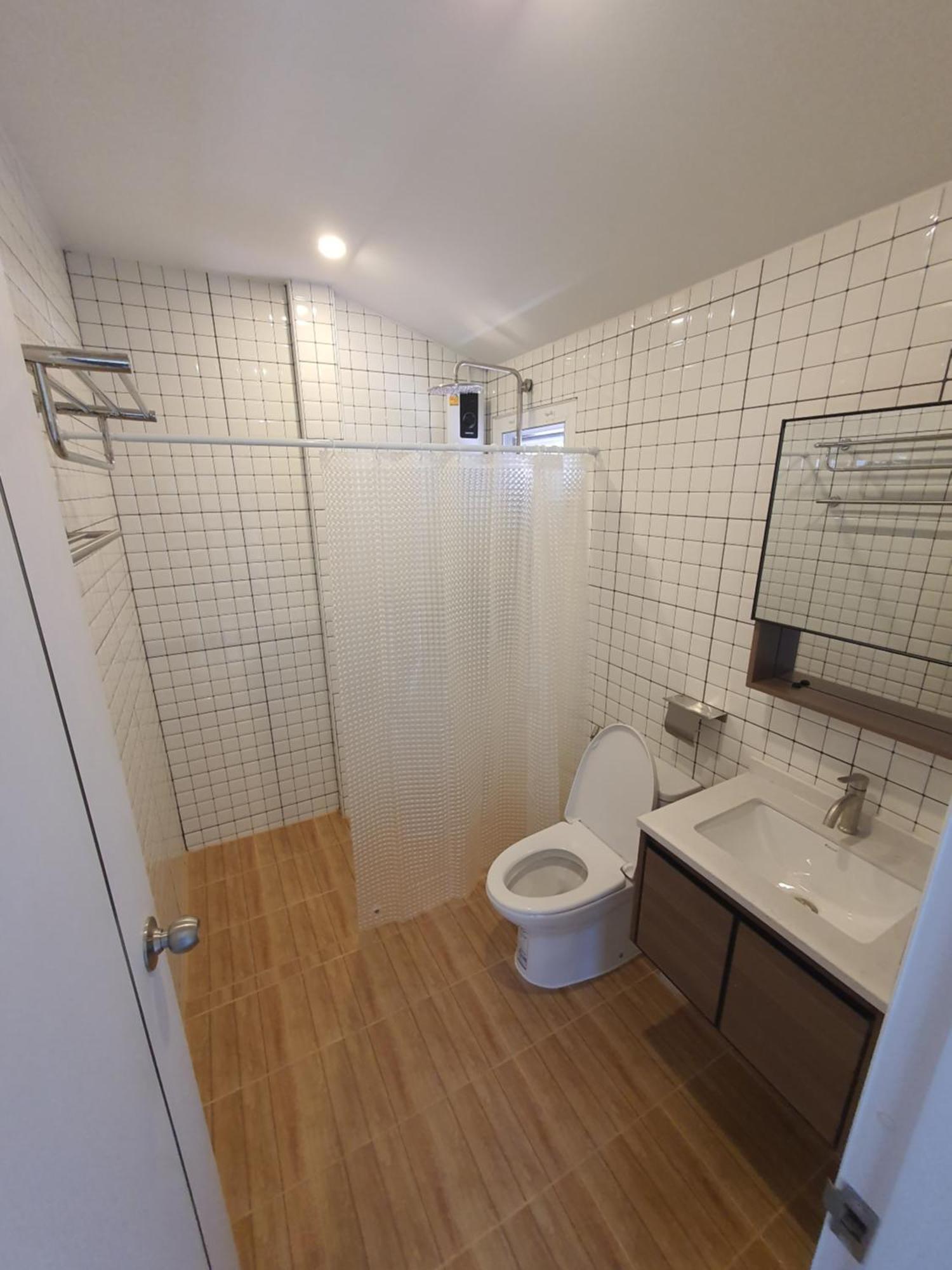 3 Bedroom Cozy Skytrain View Bkk *