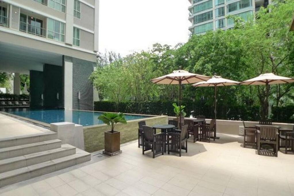 Luxury 67 Sqm Private Living Sanctuary Steps From Bts Chidlom Apartment Bangkok